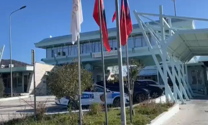 Kontrabandë në Kakavijë, 90 steka cigare fshihen në autobusin Tiranë-Athinë