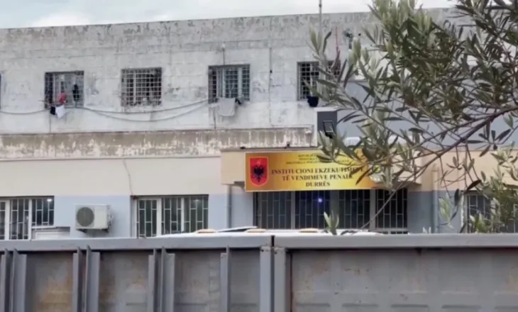 Kontroll në burgun e Durrësit, gjenden 5 celularë në sektorin ku ndodhet edhe Erion Veliaj