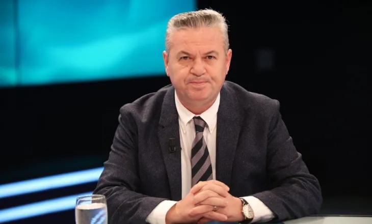 KOPISTET E BERISHES U BËNË XHEPISTA, PASTAJ LLAPISTA DHE NE FUND IKEN SI BUTAK