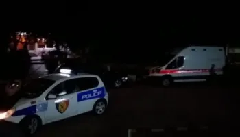 Korçë/ Konflikt mes dy vëllezërve në lagjen 13, një i plagosur me sëpatë