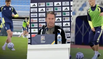 Kosova pret Irlandën, trajneri Foda konfirmon në konferencë dy mungesa dhe zbulon emrin e kapitenit të ri të skuadrës