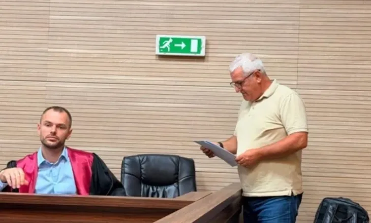 Kosovë, Xhelal Sveçla dënohet me burgim me kusht për hedhjen e gazit lotsjellës në Kuvend