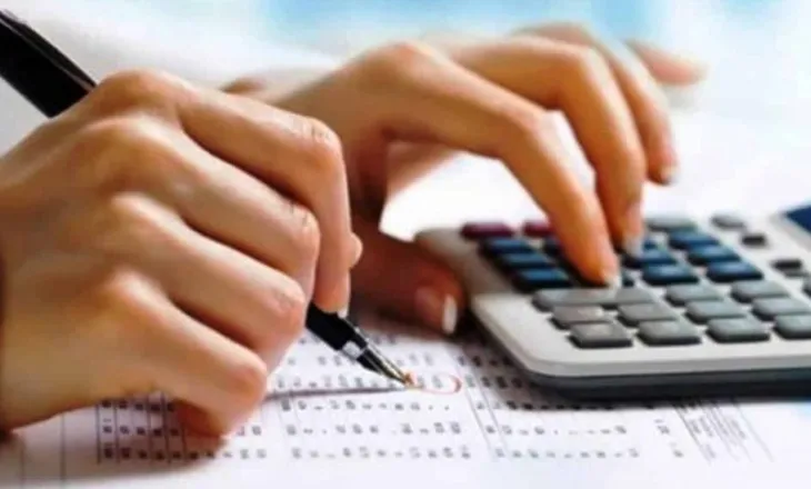 Kredia për biznesin frenoi në gusht, por financimi i individëve e “shpejtoi hapin”