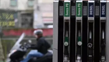 Kriza e karburanteve në Itali: Qeveria nën presion,Siçilia paralajmëron ndalimin e transportit