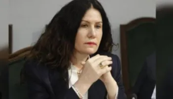 Kur krimi troket në zyrën e sekreteve të shtetit