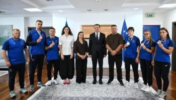 Kurti me ekipin e xhudos: Pesë medalje në Taranto, dëshmi se Kosova mund të arrijë rezultate të mëdha