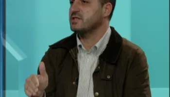 “Kurti një detyrë të klasës së 7-të S’KA DITË ME E ZGJIDHË, anglishten e flet të BAUSHTELLËS”