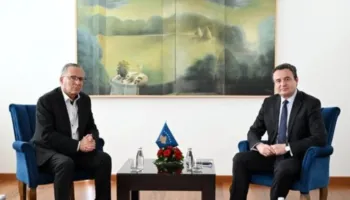Kurti takon kreun e PDK pas dënimit të ish-krerëve të UÇK: Vendimi duhet ndryshuar në Apel!