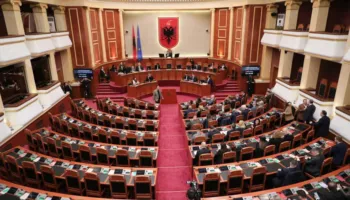 Kuvendi mblidhet sot në seancë plenare, dy interpelanca dhe dy projektligje në rendin e ditës