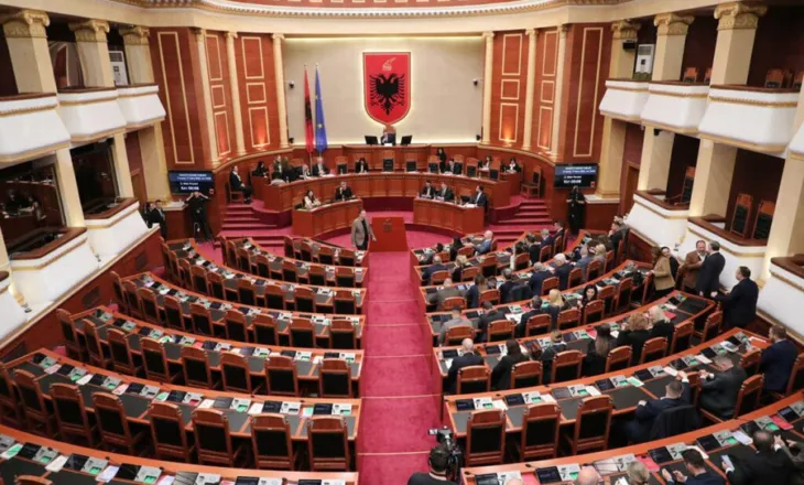 Kuvendi mblidhet sot në seancë plenare, dy interpelanca dhe dy projektligje në rendin e ditës