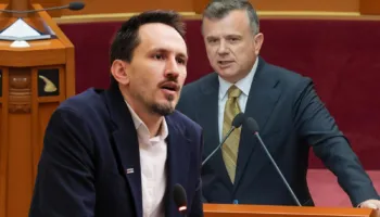 ‘Kuvendi të njohë gjenocidin serb në Kosovë’- Balla përplaset me Redi Shehun: Je kalama