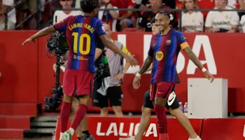La Liga/ “Ndaleni këtë Barcelonë”, katalanasit nuk “njohin” rivalë, ndaj Sevilla-s vjen fitorja e 7-të në 7 javë