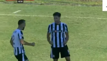 Laçi nuk fal në shtëpi, fiton ndaj Vllaznisë. Shkodranët të pakënaqur me arbitrin dhe zyrtarisht në krizë të plotë (video)
