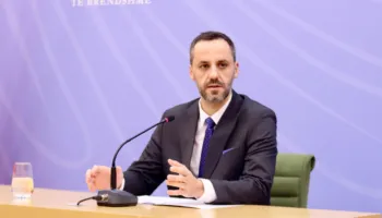 Lamallari firmos urdhrin e ri/ Zgjerohet kufiri i moshës, deri në 40 vjeç për t’u bërë policë