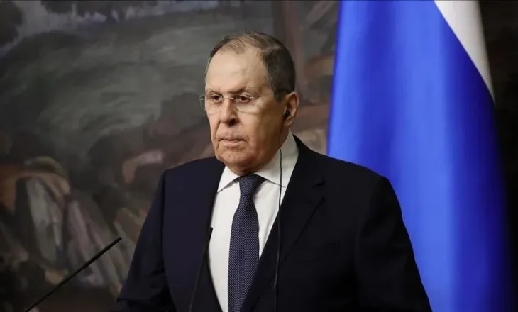 Lavrov trondit Brukselin: Serbia shumë shpejt do heq dorë nga dëshira për të qënë pjesë e BE-së