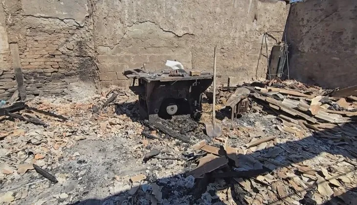 Levani bëhet “zi”, zjarret “përpijnë” 6 fshatra. Banorët me lot në sy