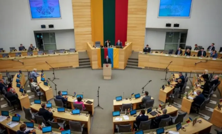 Lituania ndjek shembullin e Finlandës dhe lejon armë bërthamore e baza ushtarake të huaja!