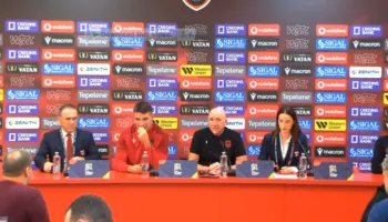 LIVE/ Ndeshja ndaj Bjellorusisë, trajneri Maran del në konferencë