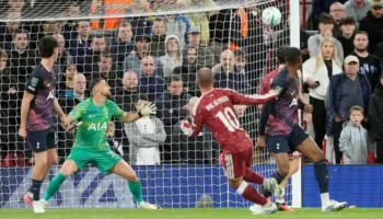 Liverpool nxjerr Tottenham jashtë Kupës dhe kalon në fazën tjetër të “Carabao”!