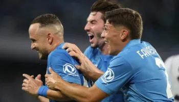 Lobotka i jep frymëmarrje Napolit, me Bolonjën, Allegri me tre pikë ‘flori’