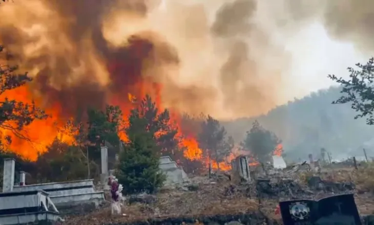 Luftë me flakët edhe në Lezhë, kritike situata në Ungrej, zjarri rrezikon varrezat dhe kishën e fshatit!