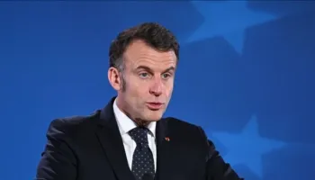 Macron thirrje për ‘rimarrjen e kontrollit’ nga IA dhe platformat e mediave sociale