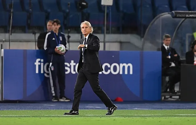 Mancini starton me humbje 2-0: Në pjesën e dytë e vumë Belgjikën në vështirësi. Vërshëllimat? Kur humbet, janë normale