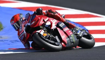 Marc Marquez triumfon në garën e Misano, ndan kreun e renditjes së MotoGP bashkë me Jorge Martin