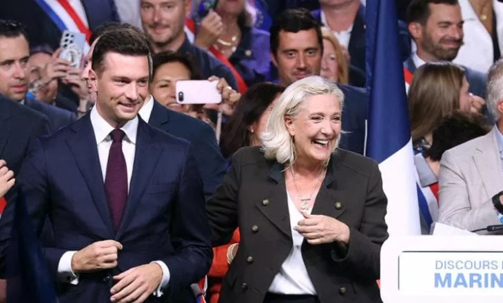 Marine Le Pen rikthehet në skenë: “Beteja e Francës” nis me sulme ndaj Macronit