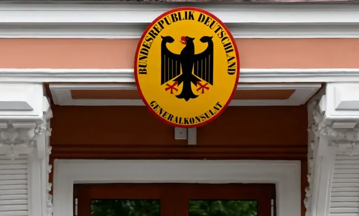 Marrëdhëniet mes Berlinit dhe Moskës keqësohen më tej, Rusia mbyll Konsullatën Gjermane në Shën Petersburg