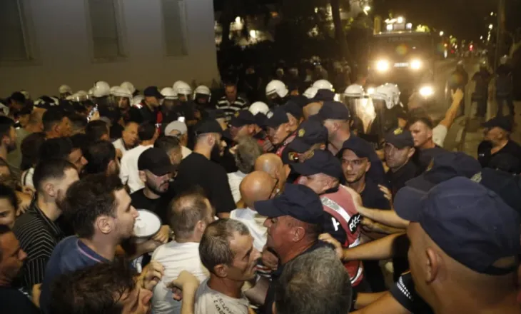 Mbi 48 orë në qeli, Gjykata e Tiranës liron protestuesit e arrestuar pas përplasjeve me policinë te Kryeministria