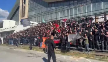 Mblidhen “Plisat” kundër aktgjykimit në Hagë, protestës u bashkohen edhe grupet e tjera të tifozëve