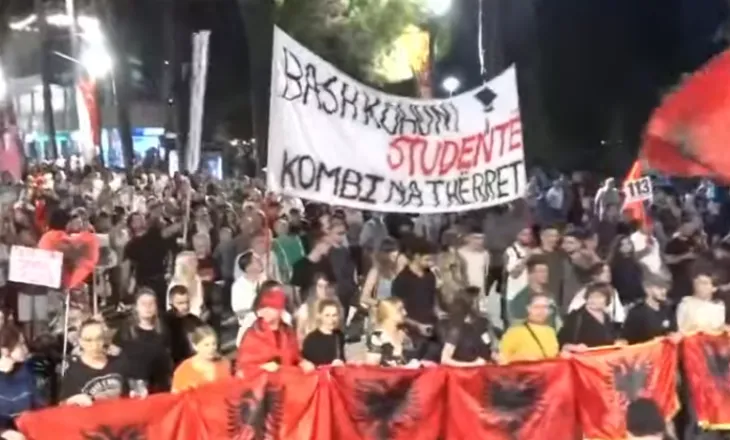 Mbyllen fjalimet te Kryeministria, marshimin e marrin në dorë studentët, gratë dhe vajzat