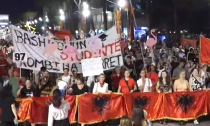 Mbyllet dita e 97 e protestës, nis marshimi në rrugë