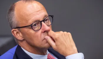 “Më mbështesni ose jap dorëheqjen”- Pas rezultateve të dobëta që tronditën CDU-në, kancelari Merz ultimatum drejtuesve të partisë!