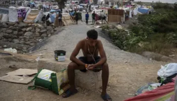 Më shumë se 3 mijë emigrantë në rrugët e Ceutës, Spanja përgatit rikthimin e tyre në Marok
