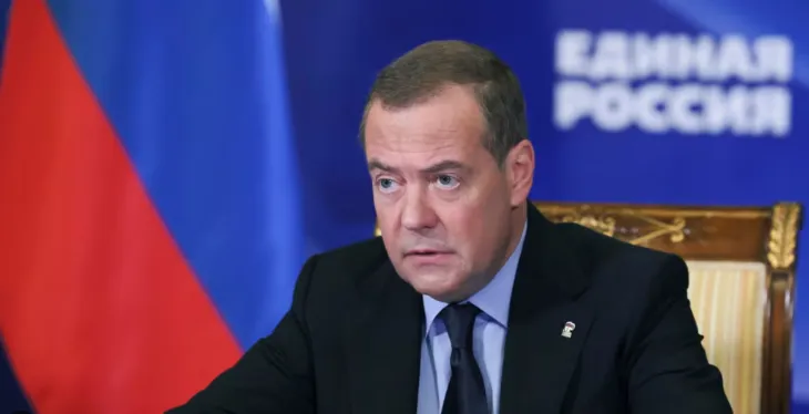 Medvedev kërcënon Gjermaninë: Ju godasim direkt mbi objektet e prodhimit ushtarak