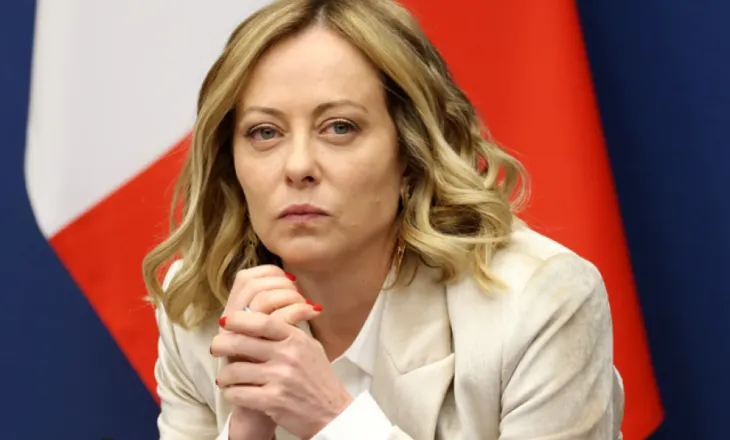 Meloni drejt rekordit historik lë pas Berlusconin, qeveria e saj bëhet më jetëgjata e Italisë së pasluftës