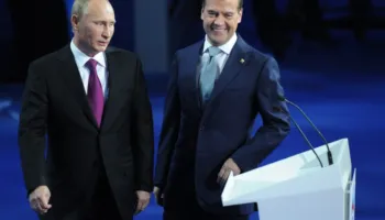 Meritojnë të goditen/ Medvedev kërcënon Gjermaninë: Në shënjestër fabrikat e armëve