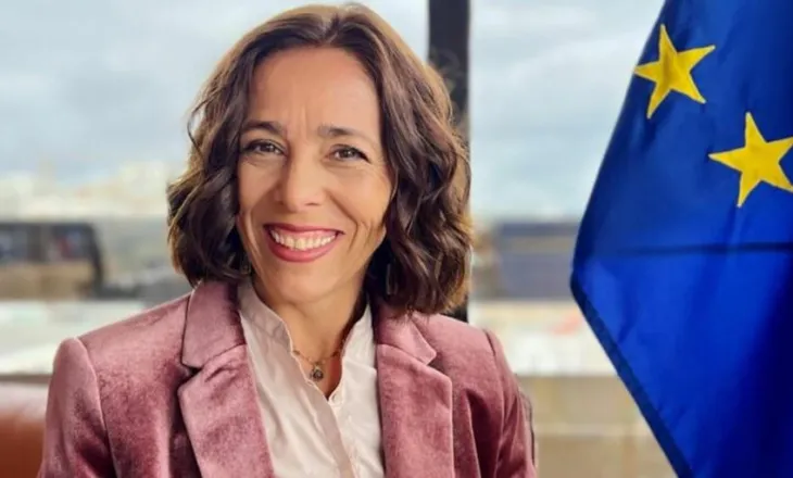 Merr sot zyrtarisht detyrën, ambasadorja e re e BE në Tiranë dorëzon kredencialet te Begaj