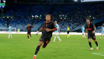 Milan “zgjohet” në pjesën e dytë, barazim thriller me Lazion