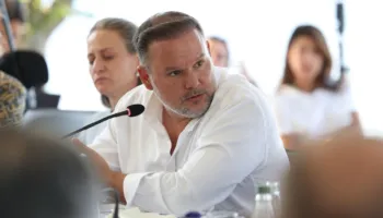 Ministri Demo: 2.5 milionë euro për bashkitë që ofrojnë shërbime më të mira
