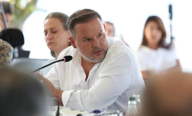Ministri Demo: 2.5 milionë euro për bashkitë që ofrojnë shërbime më të mira