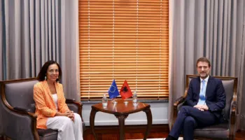 Ministri Hoxha pret Ambasadoren e re të BE-së: Zgjerimi do të jetë suksesi ynë i përbashkët, më shumë përparim për Shqipërinë dhe një Evropë më e bashkuar