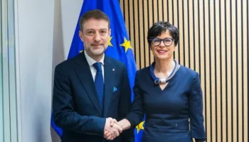 Ministri Hoxha takon komisioneren Kos në Dublin: Shqipëria, gati për zgjerimin