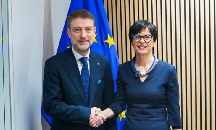 Ministri Hoxha takon komisioneren Kos në Dublin: Shqipëria, gati për zgjerimin