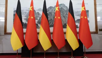 Ministri i jashtëm kinez Wang Yi, bisedë telefonike me homologun gjerman ,Johann Wadephul