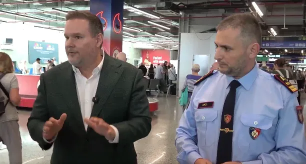 Ministri i Punëve të Brendshme, Ervin Demo inspekton aeroportin e Rinasit