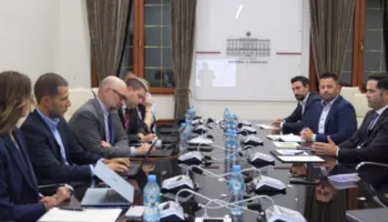 Ministri Malaj pret misionin e FMN: Përmirësime në planifikimin e investimeve publike