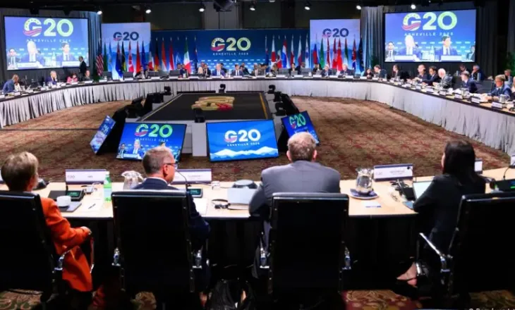 Ministri rus rikthehet në tryezën e G20-s, Evropa proteston